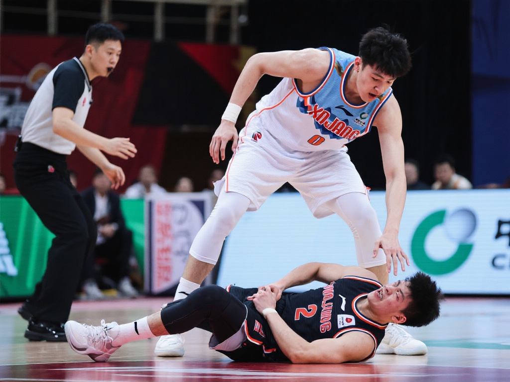 张帆卡位中误击李炎哲敏感部位,遭夺权犯规直接驱逐 对于张帆而言,这次事件无疑是一个深刻的教